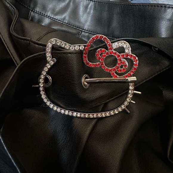 Hello kitty skirt - Picture 4 of 4